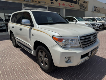Toyota Land Cruiser VXR 2015 Automatic 400,000 Km 8 Cylinder Four Wheel Drive (4WD) SUV White