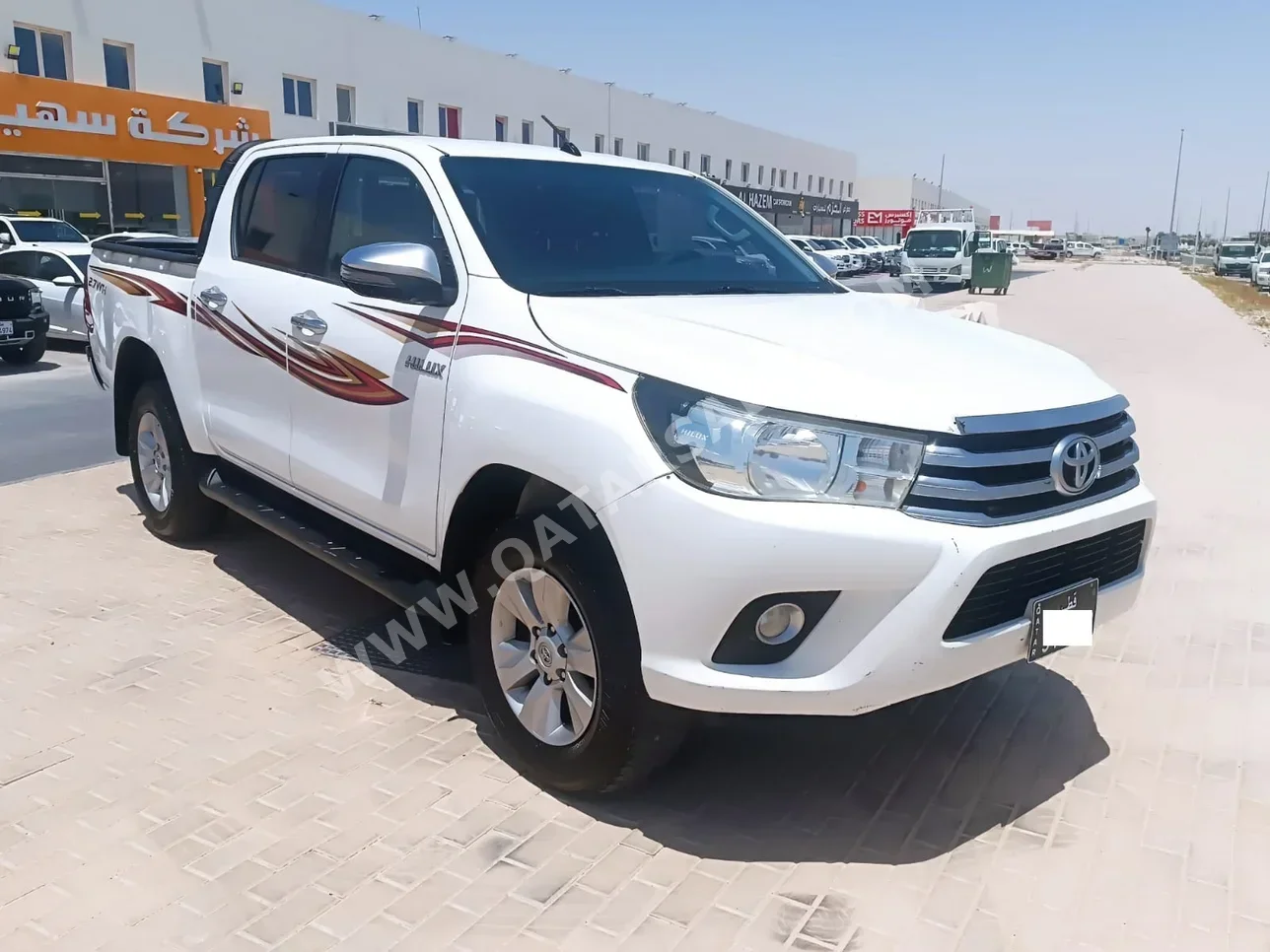 Toyota  Hilux  2018  Automatic  380,000 Km  4 Cylinder  Rear Wheel Drive (RWD)  Pick Up  White