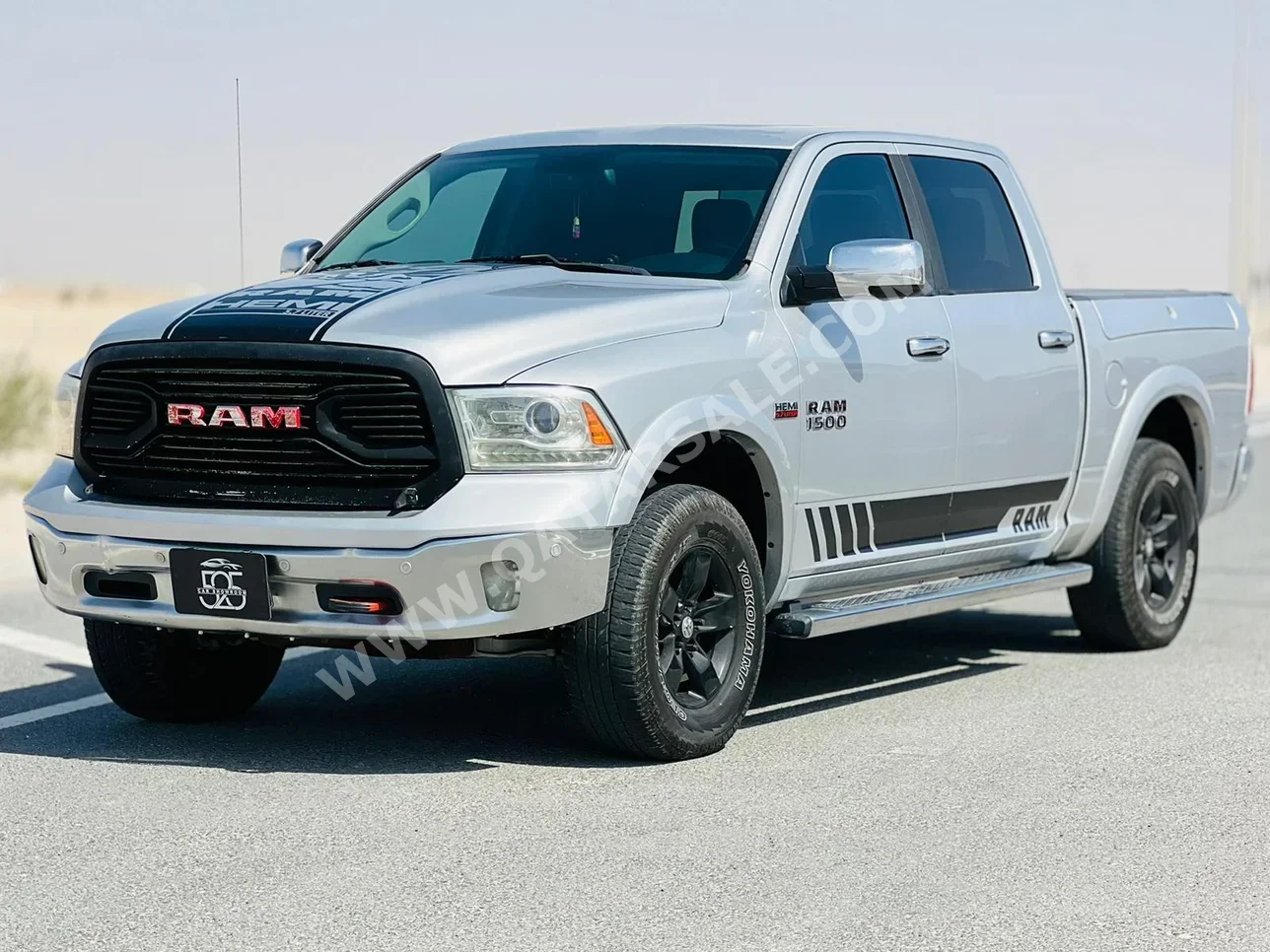 Dodge  Ram  1500 Laramie  2015  Automatic  271,000 Km  8 Cylinder  Four Wheel Drive (4WD)  Pick Up  Silver