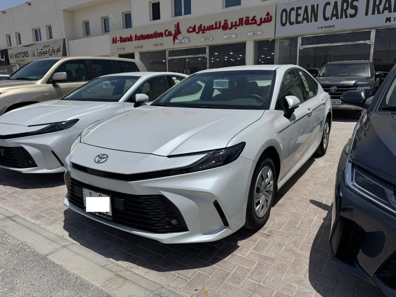 Toyota Camry 2025 Automatic 0 Km 4 Cylinder Front Wheel Drive (FWD) Sedan White With Warranty