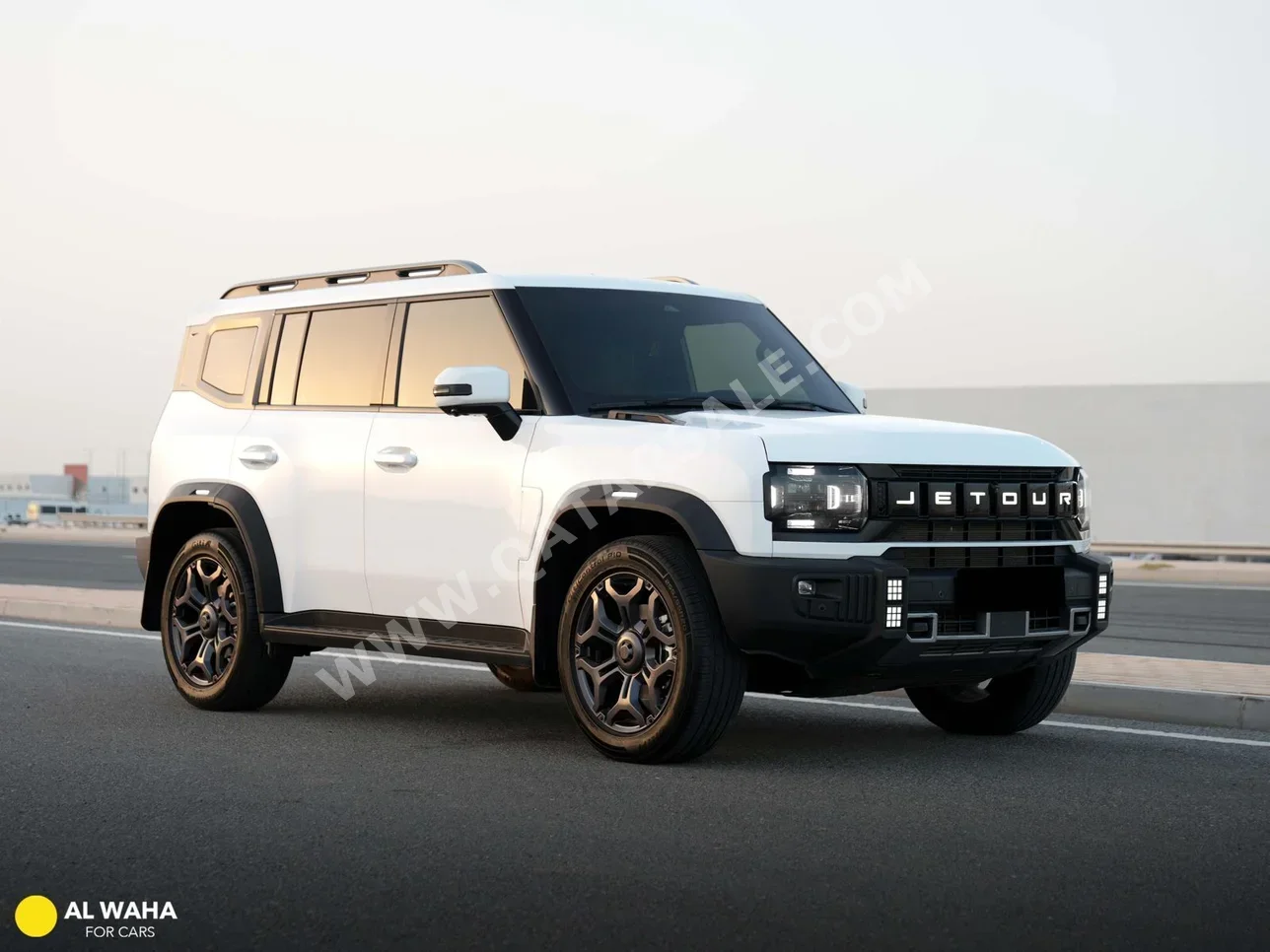 Jetour  T2  Luxury Plus  2025  Automatic  38,000 Km  4 Cylinder  Four Wheel Drive (4WD)  SUV  White  With Warranty