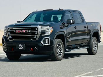 GMC Sierra AT4 2020 Automatic 77,000 Km 8 Cylinder Four Wheel Drive (4WD) Pick Up Black