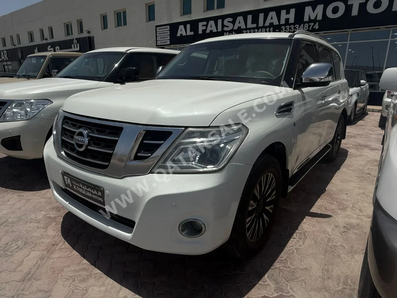 Nissan  Patrol  Platinum  2010  Automatic  447,000 Km  8 Cylinder  Four Wheel Drive (4WD)  SUV  White
