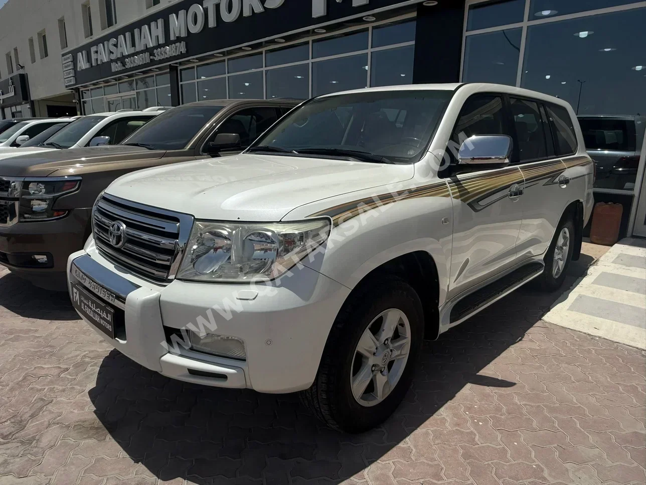 Toyota  Land Cruiser  VXR  2009  Automatic  349,000 Km  8 Cylinder  Four Wheel Drive (4WD)  SUV  White