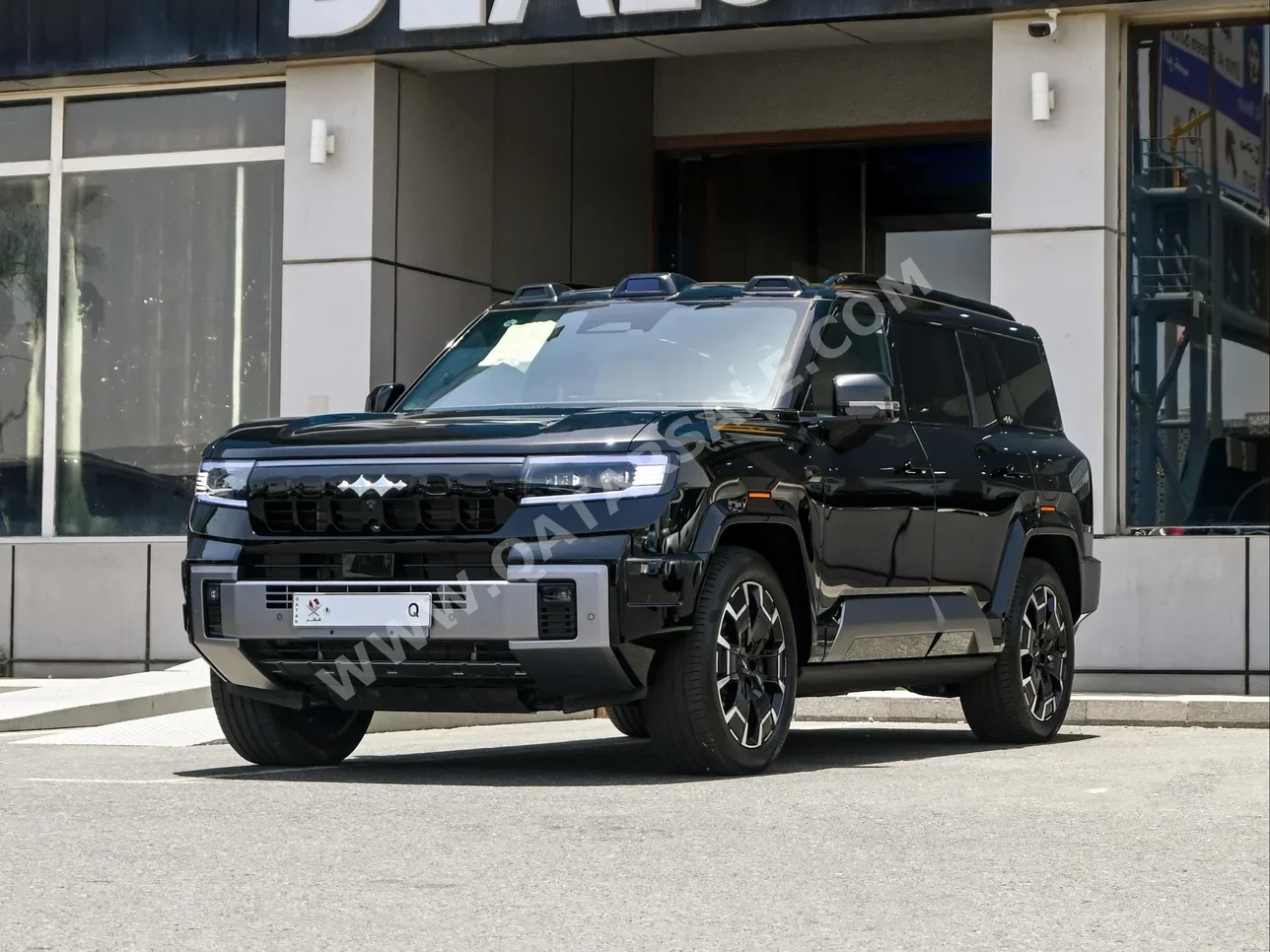 BYD Leopard 8 Flagship 2025 Automatic 0 Km 4 Cylinder Four Wheel Drive (4WD) SUV Black