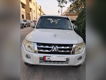 Mitsubishi Pajero 3.5 2014 Automatic 179,000 Km 6 Cylinder Four Wheel Drive (4WD) SUV White