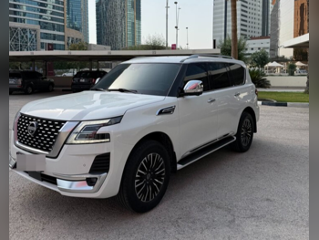 Nissan  Patrol  Platinum  2022  Automatic  111,000 Km  6 Cylinder  Four Wheel Drive (4WD)  SUV  White