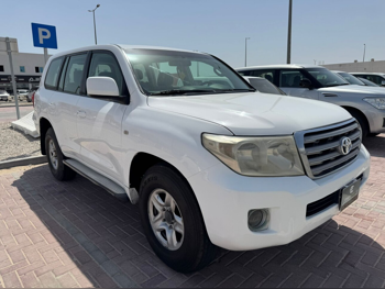 Toyota  Land Cruiser  G  2009  Automatic  282,000 Km  6 Cylinder  Four Wheel Drive (4WD)  SUV  White