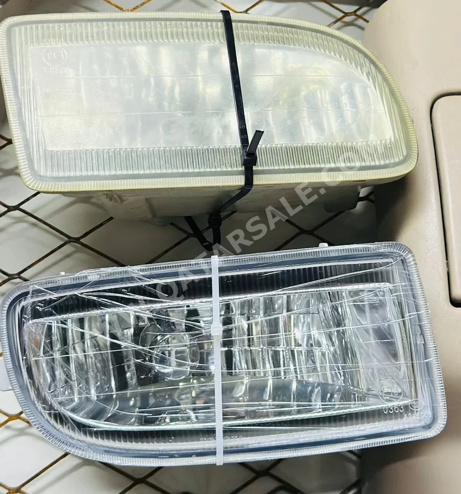 Car Parts - Toyota Land Cruiser - Lightning & Fuses
