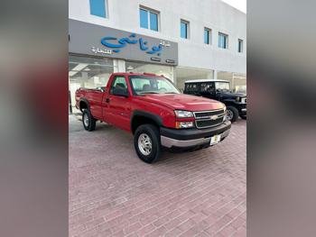 شفروليه  سلفرادو  2500 اتش دي  2006  اوتوماتيك  194,000 كم  8 سلندر  دفع رباعي  بيكب  أحمر