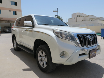 Toyota Prado 2016 Automatic 293,000 Km 6 Cylinder Four Wheel Drive (4WD) SUV White