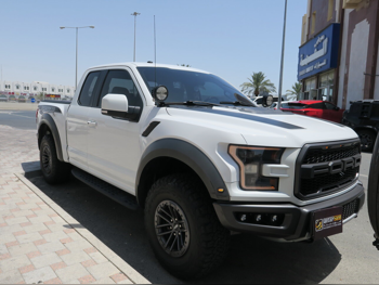 فورد  رابتر  2019  اوتوماتيك  128,000 كم  6 سلندر  دفع رباعي  بيكب  أبيض  تحت الضمان