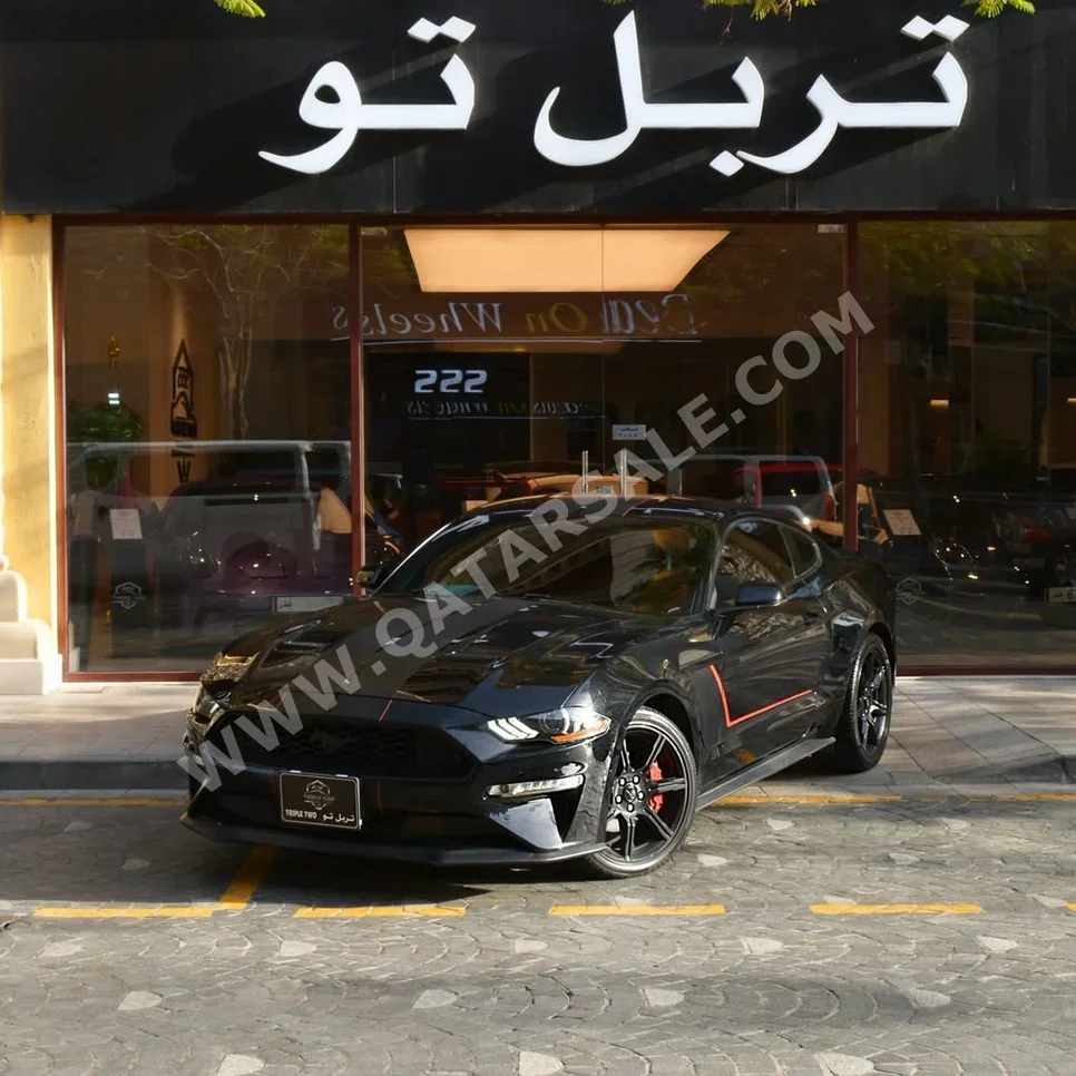 فورد  موستانغ  ايكو بوست  2019  اوتوماتيك  78,100 كم  4 سلندر  دفع خلفي  كوبيه \ سبورت  أسود