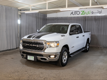 Dodge  Ram  Big Horn  2024  Automatic  4,600 Km  8 Cylinder  Four Wheel Drive (4WD)  Pick Up  White  With Warranty
