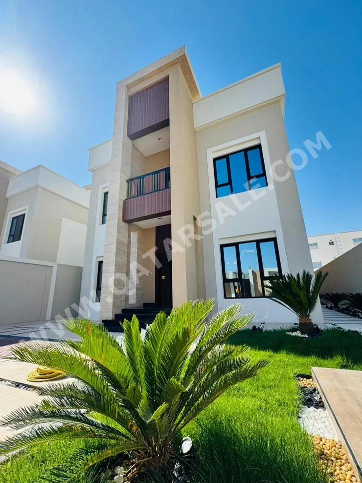 سكن عائلي  - نصف مفروشة  - الدوحة  - نعيجة  - 7 غرف نوم