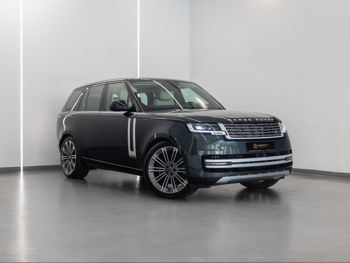 Land Rover  Range Rover  Vogue  Autobiography  2025  Automatic  14,500 Km  8 Cylinder  Four Wheel Drive (4WD)  SUV  Green  With Warranty
