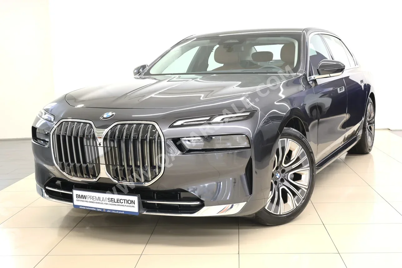 BMW 7-Series 735 i 2026 Automatic 3,400 Km 6 Cylinder Rear Wheel Drive (RWD) Sedan Gray With Warranty