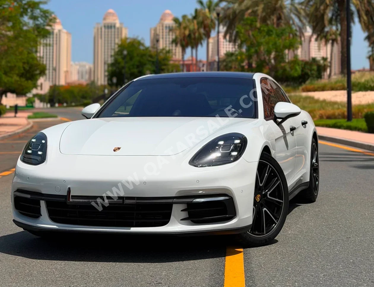 Porsche  Panamera  S  2018  Automatic  87,000 Km  8 Cylinder  Rear Wheel Drive (RWD)  Sedan  White  With Warranty