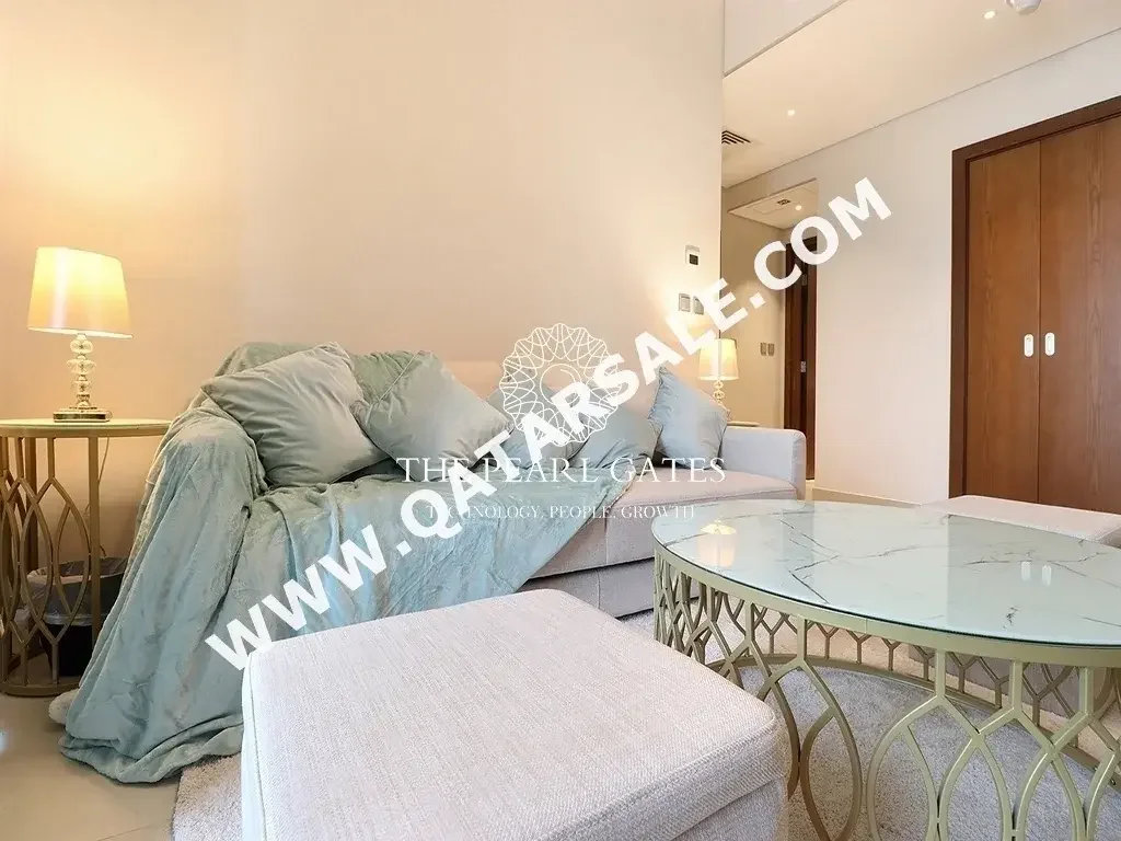 1 Bedrooms  Apartment  For Rent  in Doha -  The Pearl  Fully Furnished