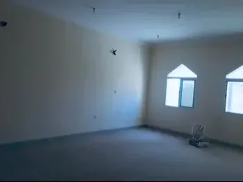 Service  - Not Furnished  - Umm Salal  - Umm Ebairiya  - 7 Bedrooms