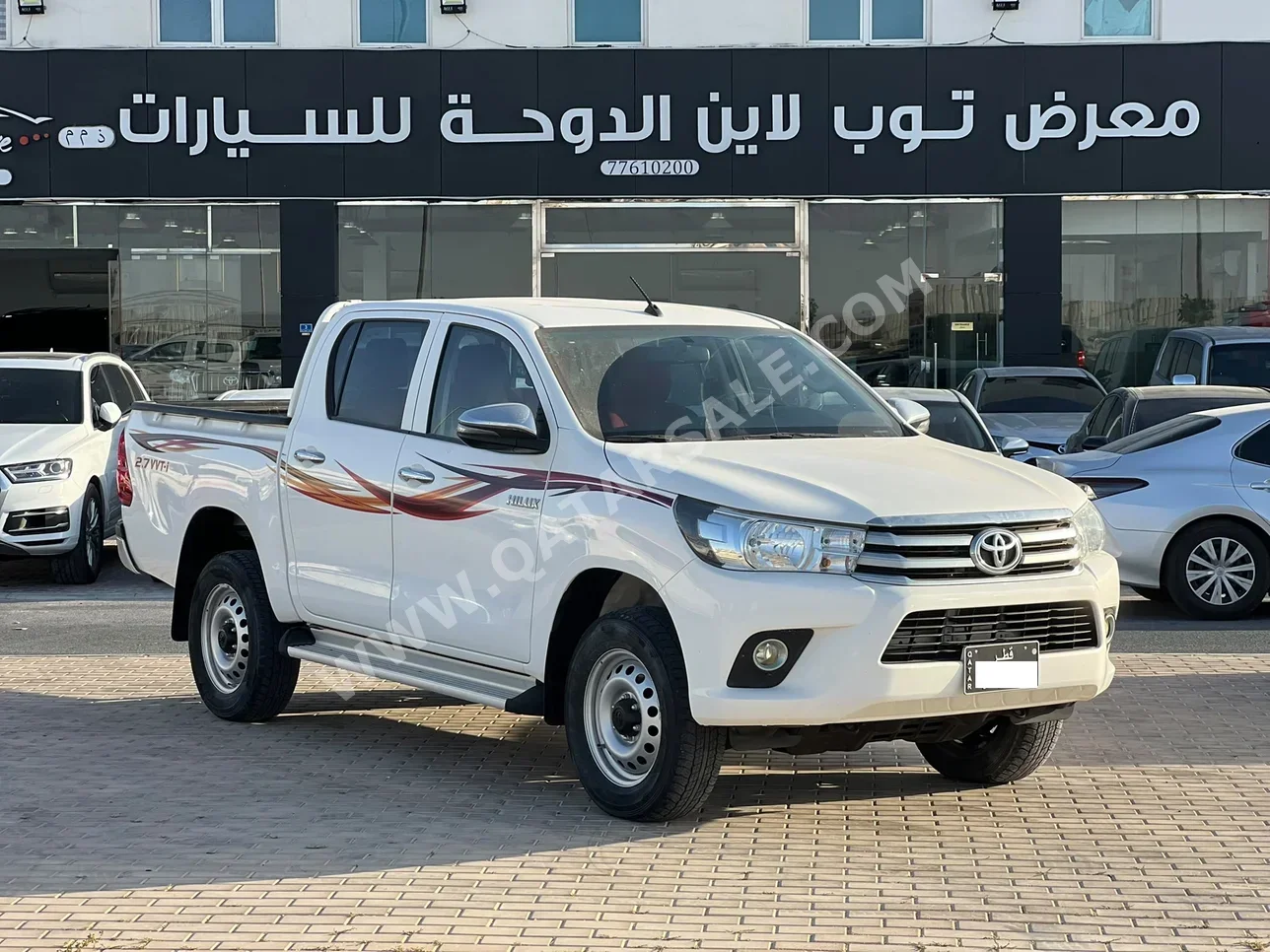Toyota  Hilux  2022  Automatic  13,000 Km  4 Cylinder  Four Wheel Drive (4WD)  Pick Up  White
