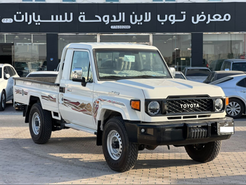 Toyota  Land Cruiser  LX  2025  Automatic  15,000 Km  6 Cylinder  Four Wheel Drive (4WD)  Pick Up  White  With Warranty