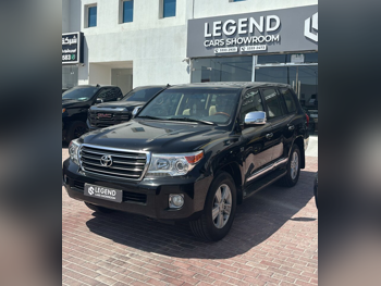 تويوتا  لاند كروزر  جي اكس ار  2013  اوتوماتيك  375,000 كم  8 سلندر  دفع رباعي  اس يو في  أسود