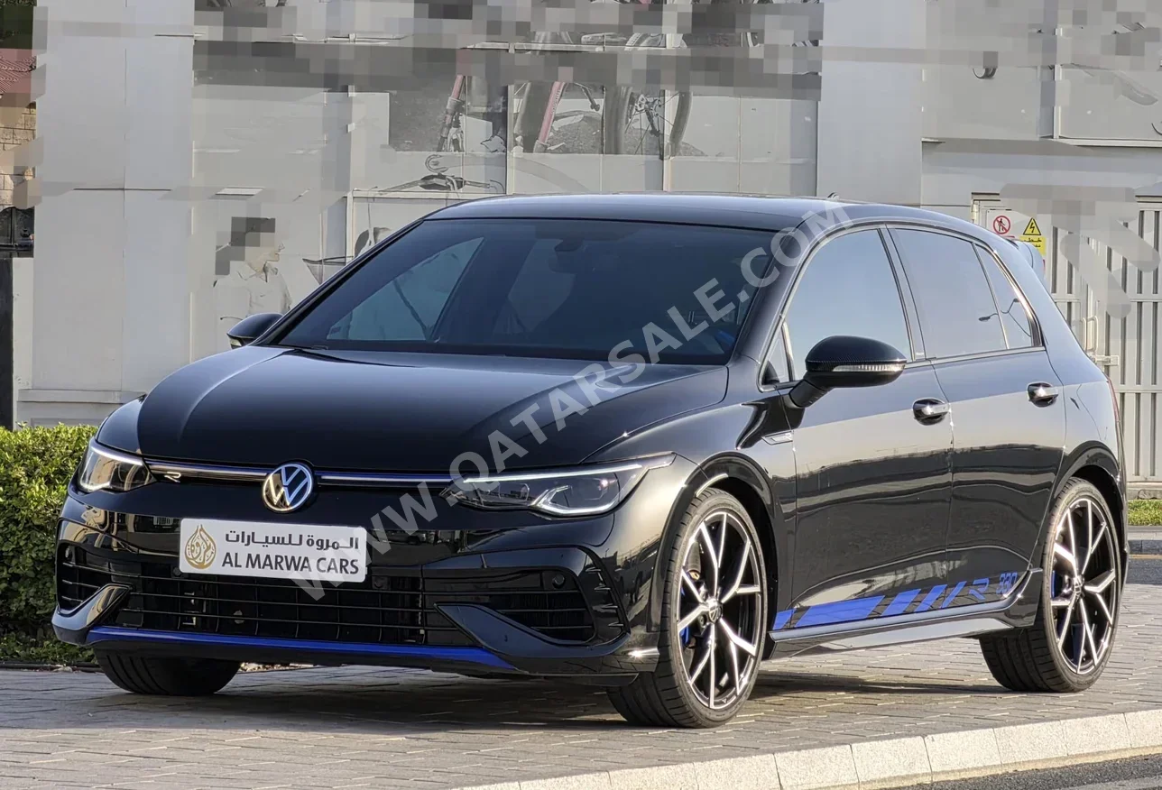 Volkswagen  Golf  R  2024  Automatic  17,000 Km  4 Cylinder  Rear Wheel Drive (RWD)  Sedan  Black  With Warranty