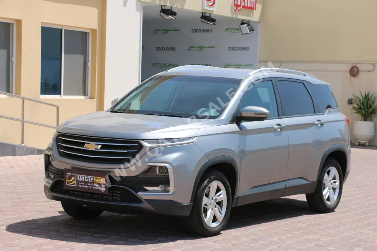 Chevrolet  Captiva  2022  Automatic  48,000 Km  4 Cylinder  Front Wheel Drive (FWD)  SUV  Gray
