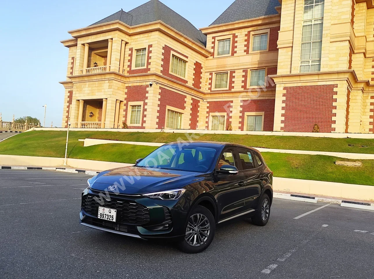 MG  ZS  4 Cylinder  Hatchback  Green  2026