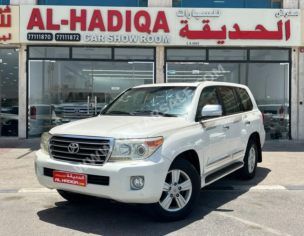 Toyota  Land Cruiser  GXR  2014  Automatic  390,000 Km  6 Cylinder  Four Wheel Drive (4WD)  SUV  White
