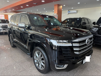 Toyota Land Cruiser VX Twin Turbo 2025 Automatic 3,000 Km 6 Cylinder Four Wheel Drive (4WD) SUV Black With Warranty