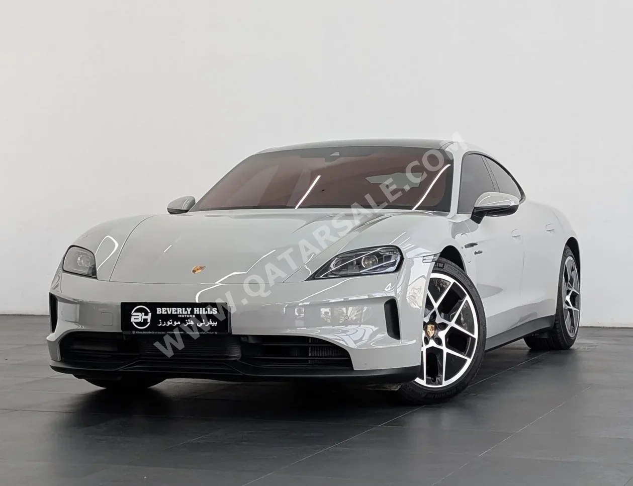 Porsche  Taycan  2025  Automatic  10,516 Km  0 Cylinder  Rear Wheel Drive (RWD)  Coupe / Sport  Crayon  With Warranty