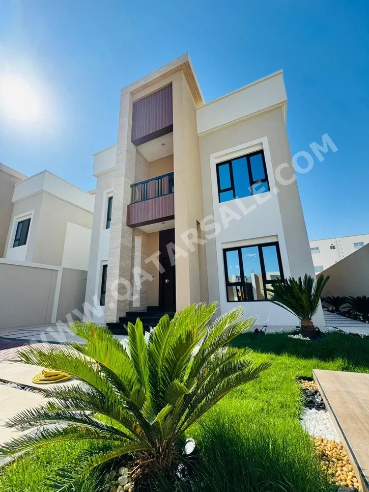 Family Residential  - Not Furnished  - Doha  - Nuaija  - 7 Bedrooms
