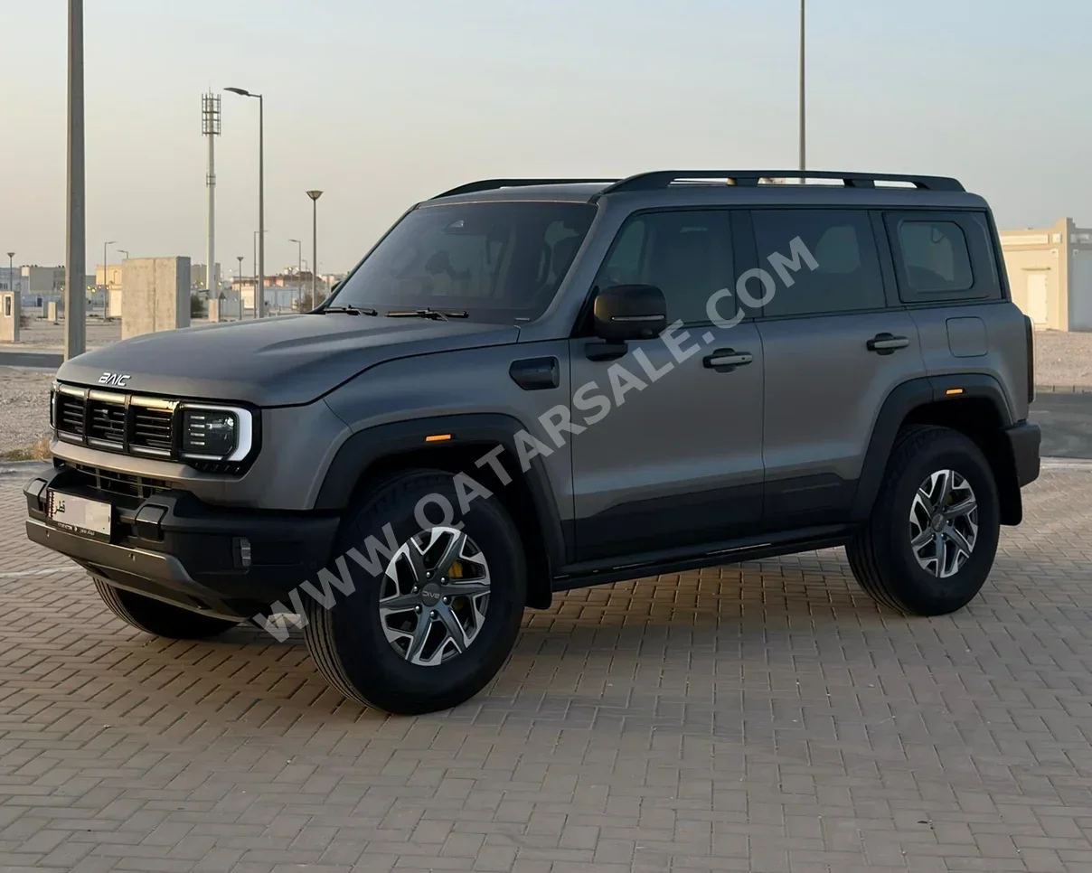 Baic  BJ40 PRO  2026  Automatic  20,000 Km  4 Cylinder  Four Wheel Drive (4WD)  SUV  Gray  With Warranty