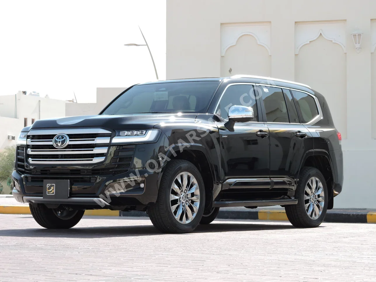 Toyota  Land Cruiser  VX  2025  Automatic  1,000 Km  6 Cylinder  Four Wheel Drive (4WD)  SUV  Black  With Warranty