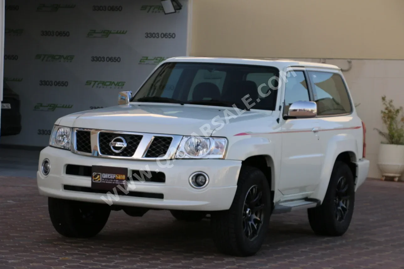 Nissan  Patrol  Safari  2021  Automatic  76,000 Km  6 Cylinder  Four Wheel Drive (4WD)  SUV  White