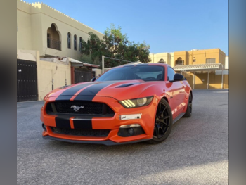فورد  موستانغ  جي تي  2015  اوتوماتيك  196,000 كم  8 سلندر  دفع خلفي  كوبيه \ سبورت  برتقالي
