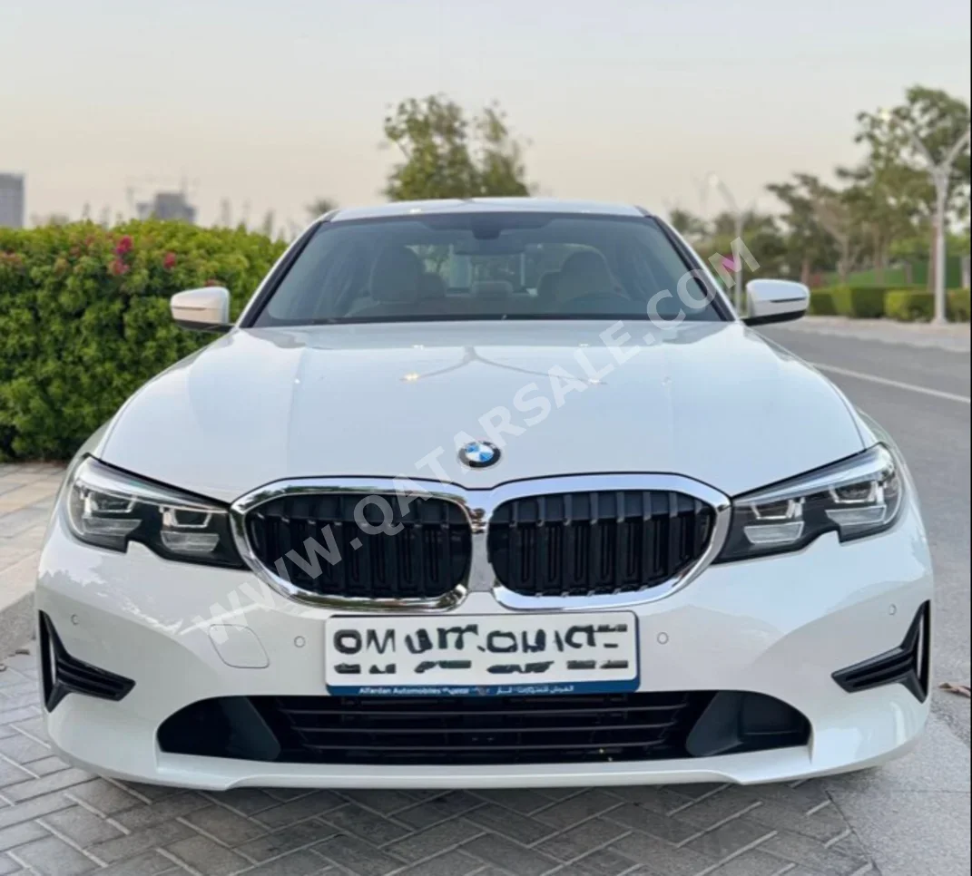 BMW  3-Series  320i  2021  Automatic  45,000 Km  4 Cylinder  Rear Wheel Drive (RWD)  Sedan  White  With Warranty