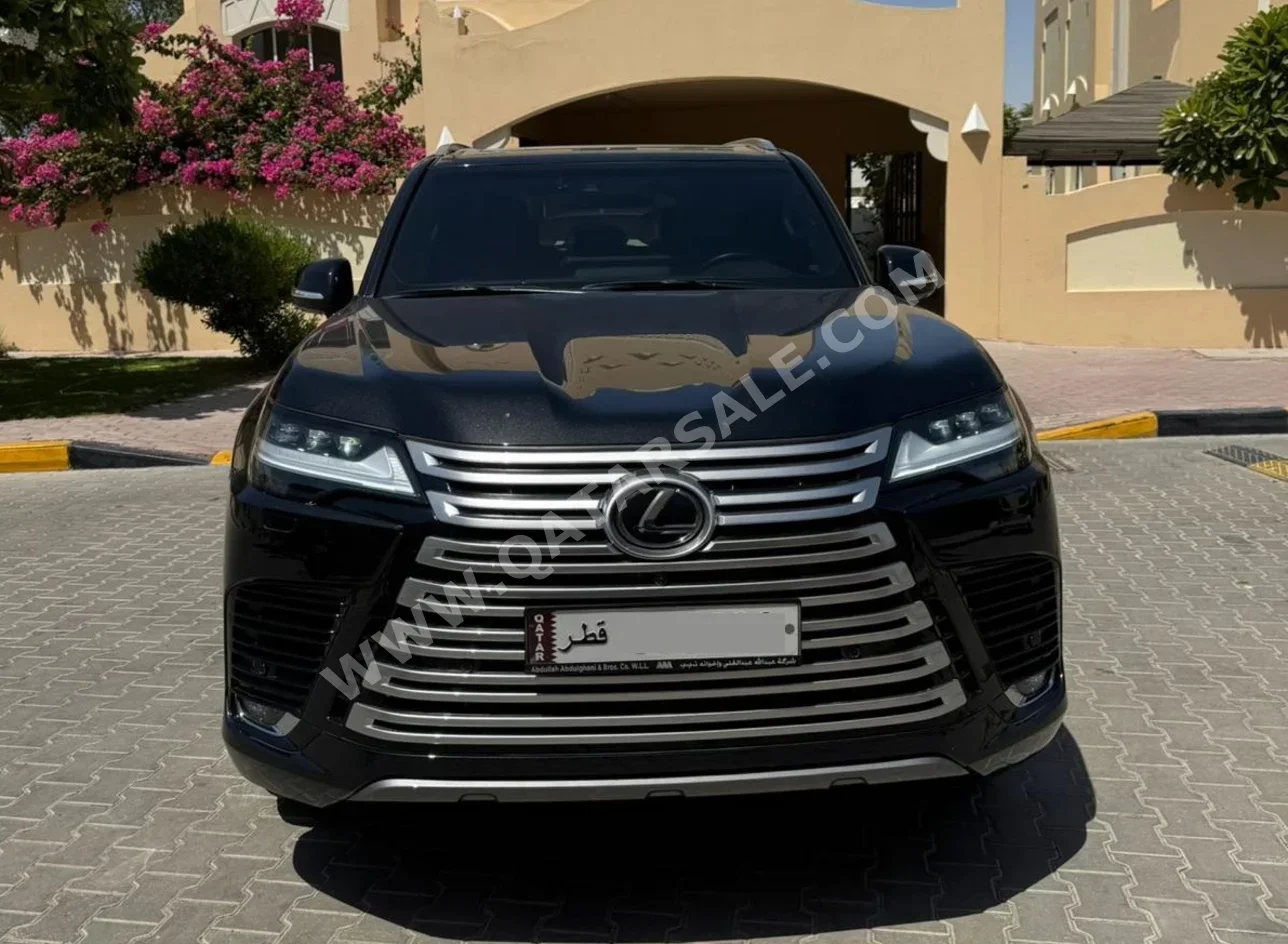 Lexus  LX  600 Luxury  2024  Automatic  20,000 Km  6 Cylinder  Four Wheel Drive (4WD)  SUV  Black  With Warranty