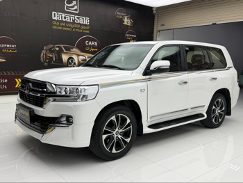Toyota  Land Cruiser  VXR  2021  Automatic  224,000 Km  8 Cylinder  Four Wheel Drive (4WD)  SUV  White