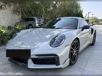 بورش  911  992 توربو اس  2021  اوتوماتيك  63,000 كم  6 سلندر  دفع رباعي  كوبيه \ سبورت  رمادي فاتح  تحت الضمان