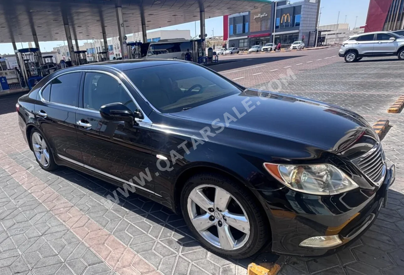 Lexus LS 460 2007 Automatic 117,800 Km 8 Cylinder Rear Wheel Drive (RWD) Sedan Black
