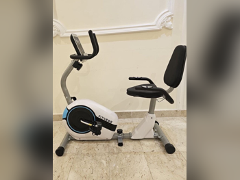 أجهزة اللياقة البدنية - دراجات التمرين