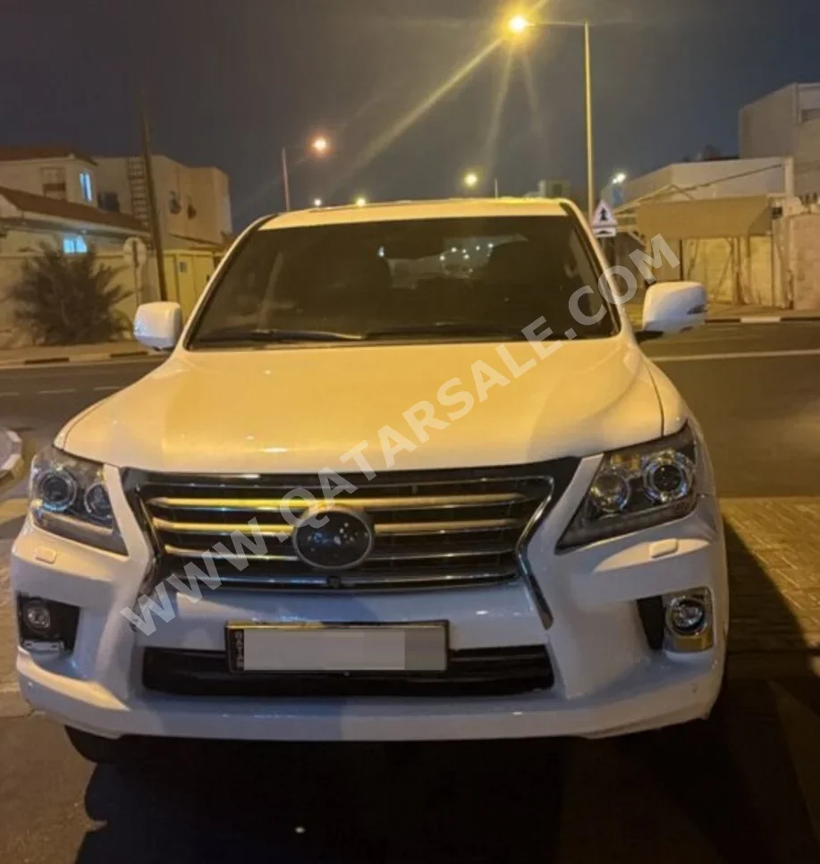 لكزس ال اكس 2010 اوتوماتيك 250,000 كم 8 سلندر دفع كلي مستمر اس يو في أبيض