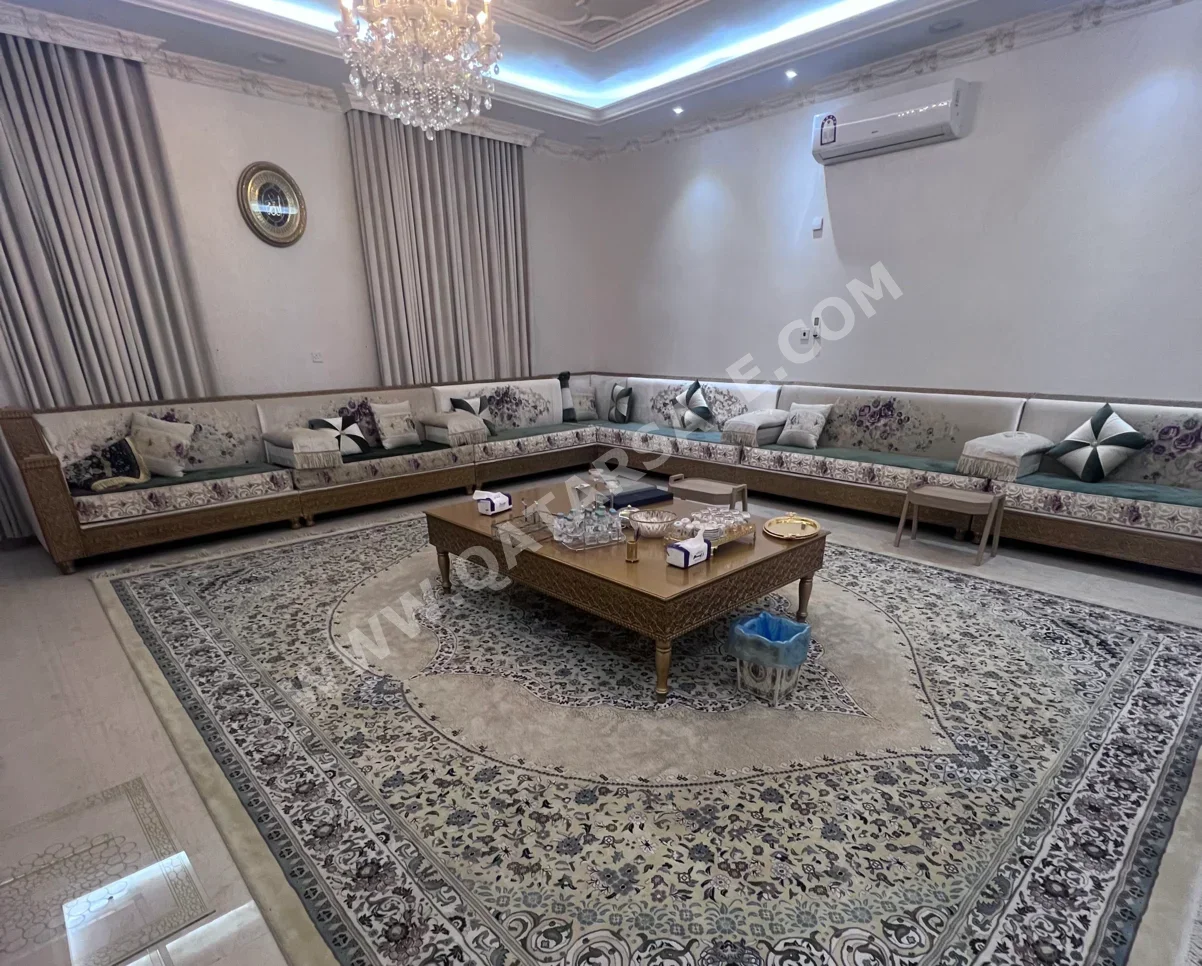 الأرائك والكنب والكراسي طقم كنب - أخضر وبيج
