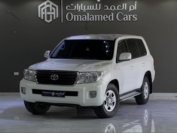 Toyota  Land Cruiser  G  2012  Automatic  320,000 Km  6 Cylinder  Four Wheel Drive (4WD)  SUV  White