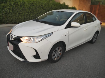Toyota  Yaris  2021  Automatic  78,000 Km  4 Cylinder  Front Wheel Drive (FWD)  Sedan  White