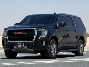 GMC  Yukon  SLT  2022  Automatic  211,000 Km  8 Cylinder  Four Wheel Drive (4WD)  SUV  Black