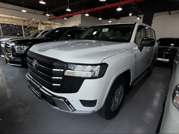 Toyota Land Cruiser GX 2023 Automatic 159,000 Km 6 Cylinder Four Wheel Drive (4WD) SUV White